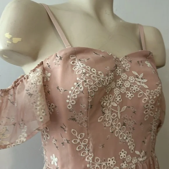 Dress the Population XS dress embroidered dusty pink - Picture 3 of 4